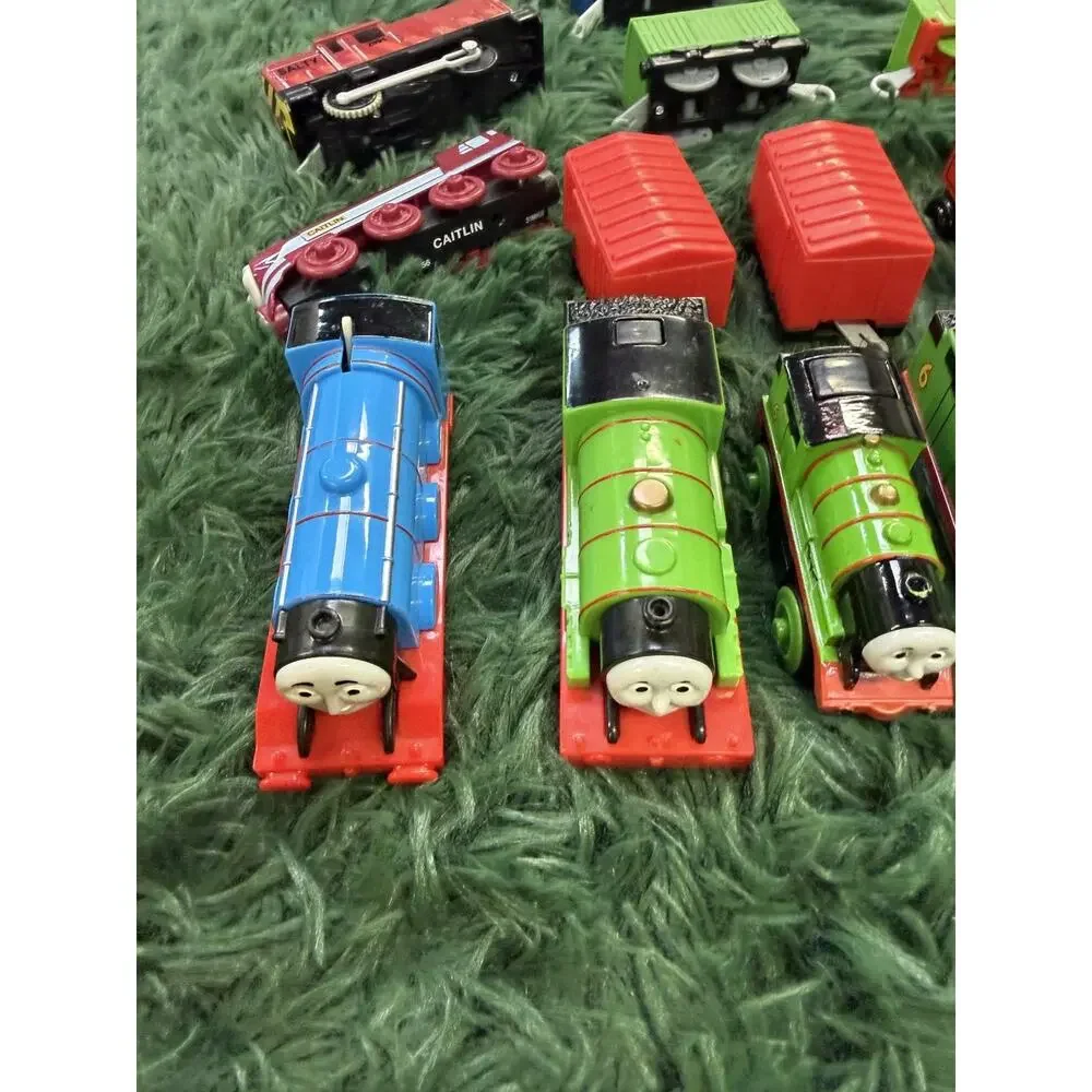 Thomas & Friends TrackMaster Motorized & Push Along Trains Lot - Locomotives &